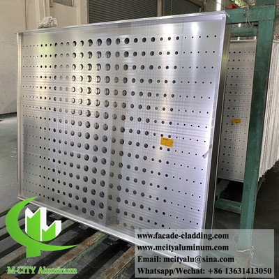 China Perforating Punched Metal Screen Solid Aluminium Sheet For Cladding Ceiling Wall supplier