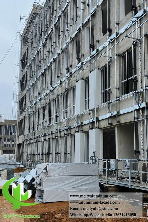 latest company blog about Behind the Facade: A Step-by-Step Look at Solid Aluminum Cladding Installation