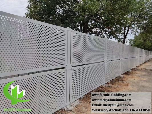 China Perforating Metal Sheet Aluminium Screen For Fence Room Dividers Facades Wall Cladding supplier